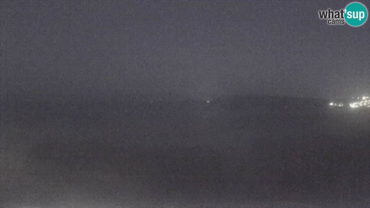 Spletna kamera Torre dei Corsari – Pogled v živo na plažo s Punta Usai