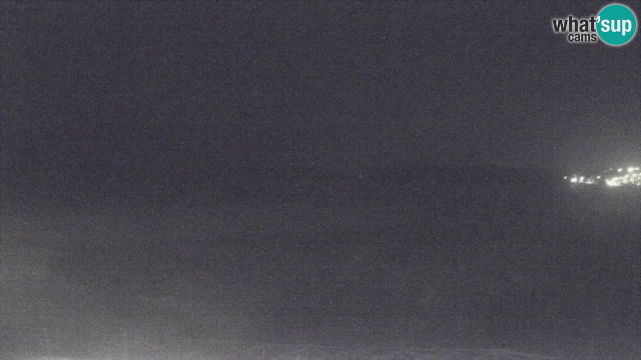 Spletna kamera Torre dei Corsari – Pogled v živo na plažo s Punta Usai