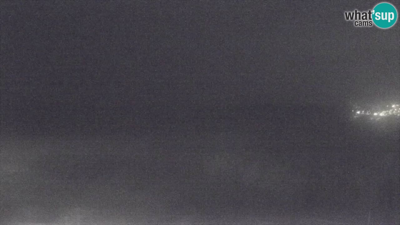 Spletna kamera Torre dei Corsari – Pogled v živo na plažo s Punta Usai