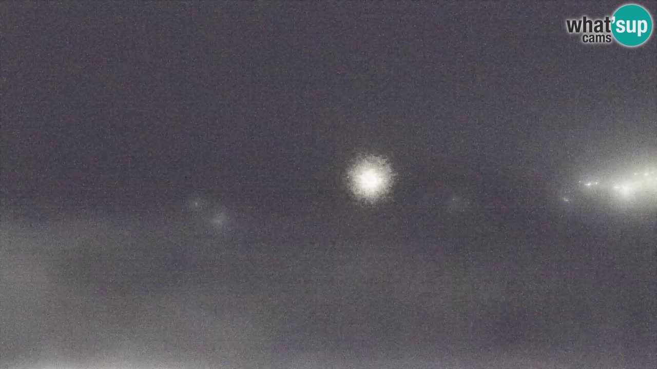 Web kamera Torre dei Corsari – Pogled uživo na plažu s Punta Usai