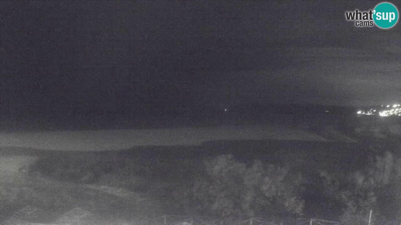 Spletna kamera Torre dei Corsari – Pogled v živo na plažo s Punta Usai