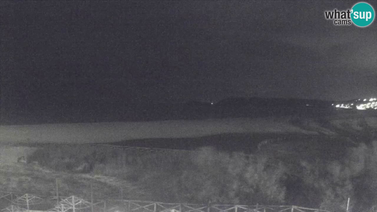 Spletna kamera Torre dei Corsari – Pogled v živo na plažo s Punta Usai