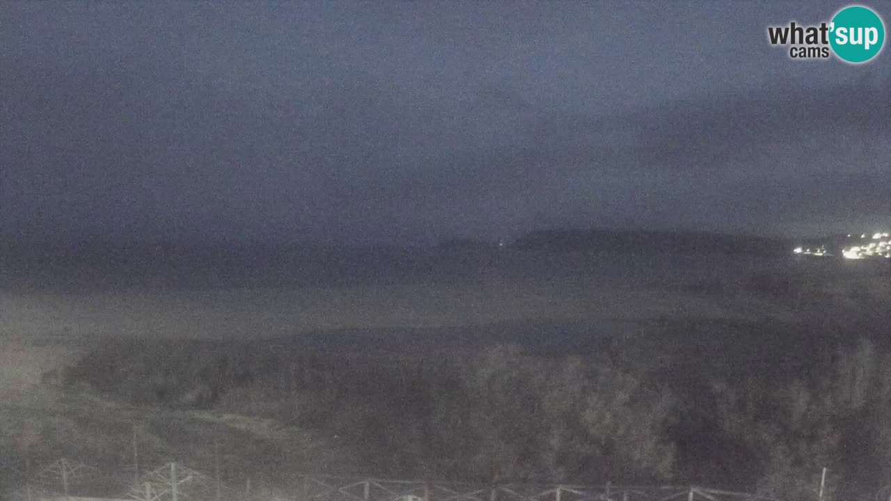 Webcam Torre dei Corsari – Vista live sulla spiaggia da Punta Usai