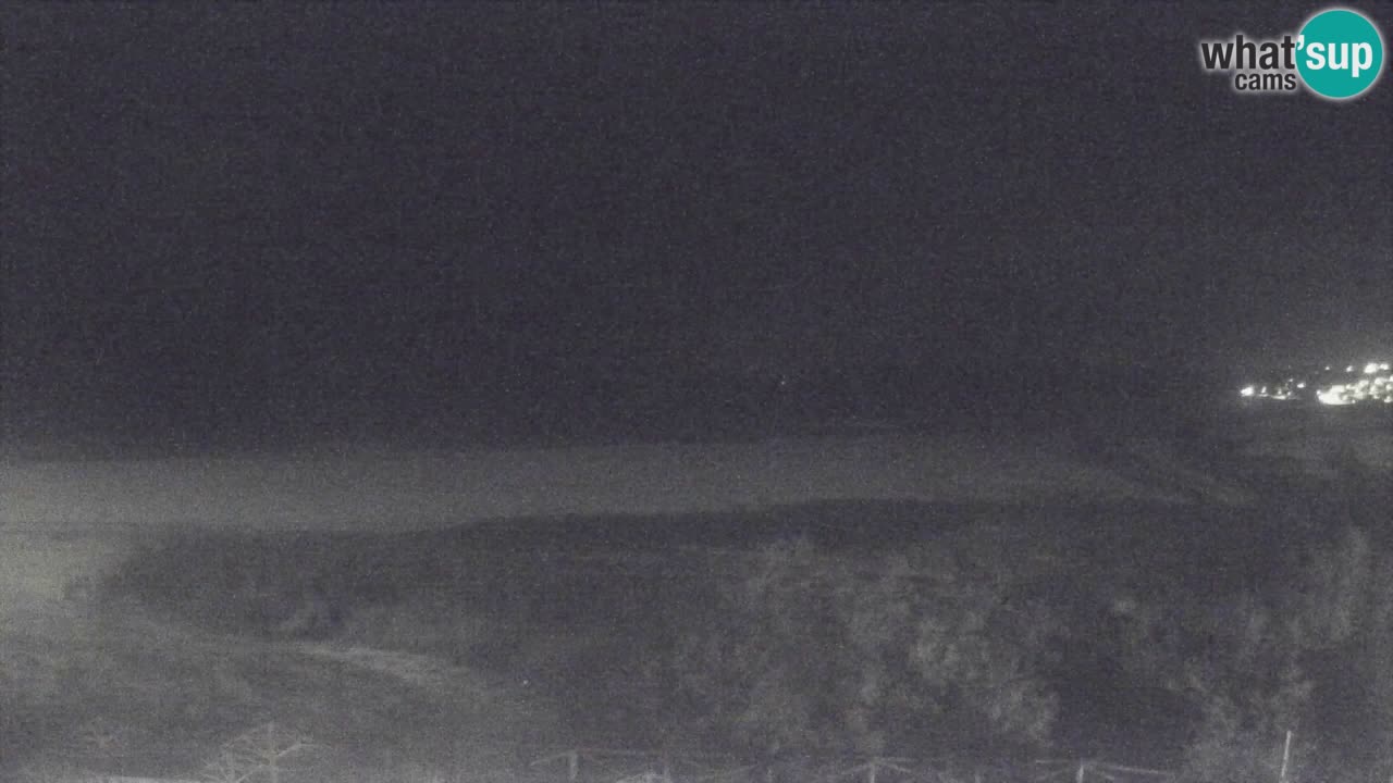 Spletna kamera Torre dei Corsari – Pogled v živo na plažo s Punta Usai