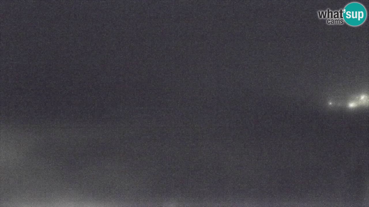 Spletna kamera Torre dei Corsari – Pogled v živo na plažo s Punta Usai