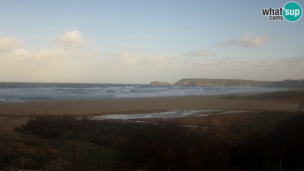 Web kamera Torre dei Corsari – Pogled uživo na plažu s Punta Usai