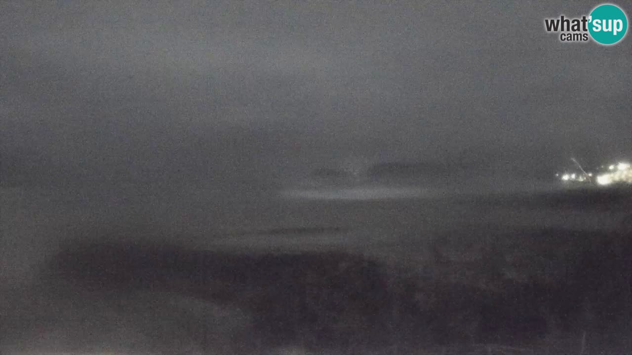 Web kamera Torre dei Corsari – Pogled uživo na plažu s Punta Usai