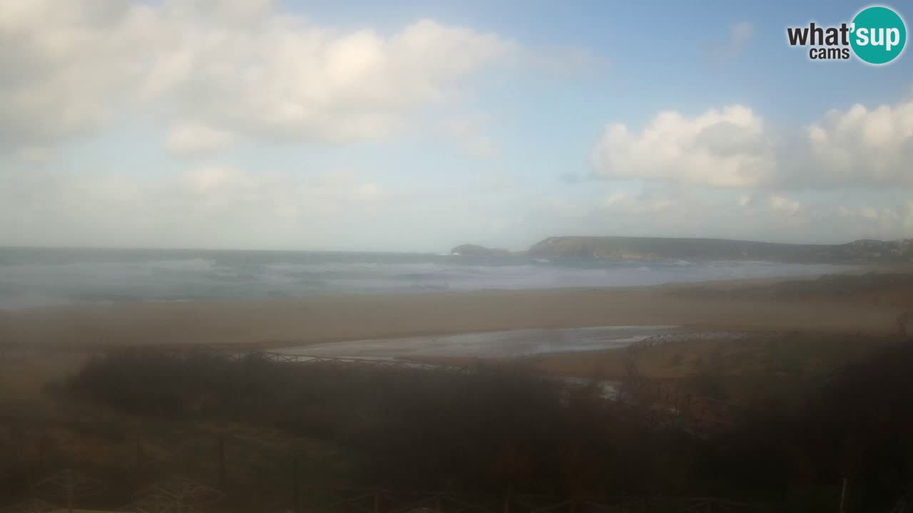 Spletna kamera Torre dei Corsari – Pogled v živo na plažo s Punta Usai