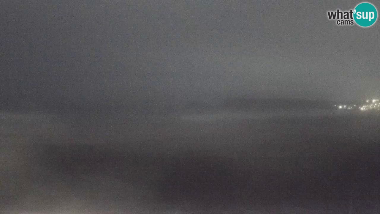 Spletna kamera Torre dei Corsari – Pogled v živo na plažo s Punta Usai