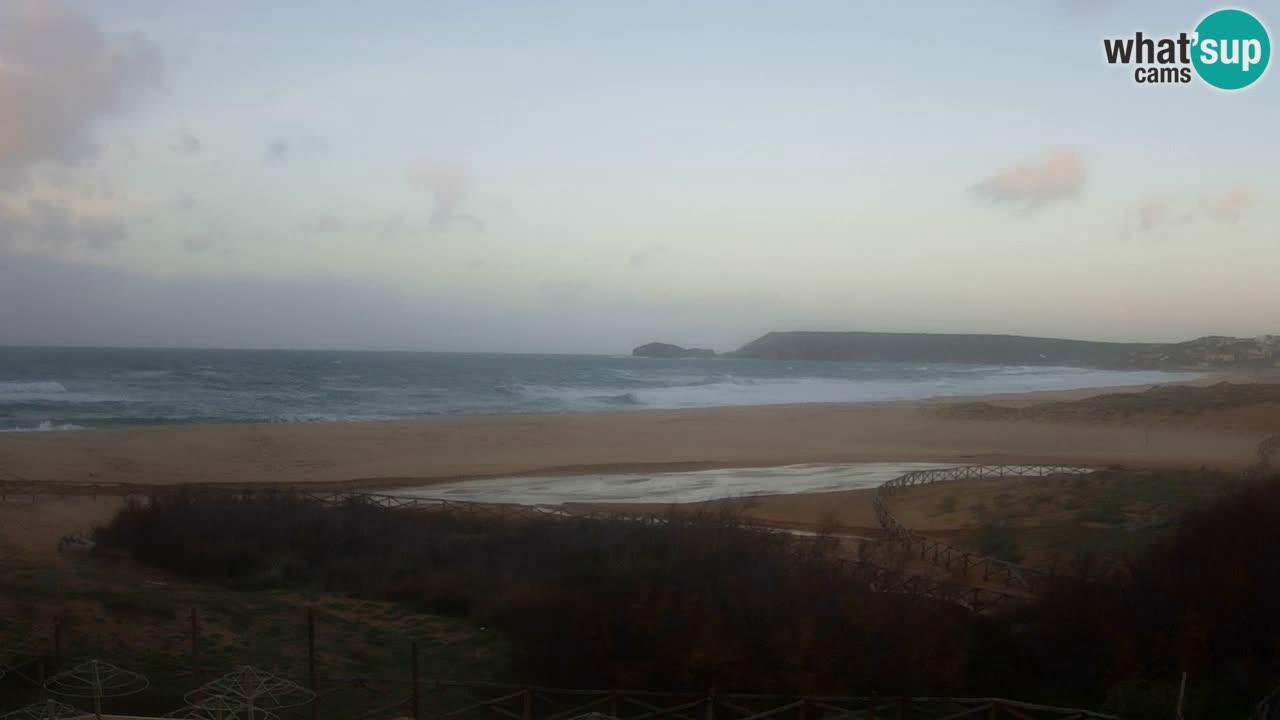 Spletna kamera Torre dei Corsari – Pogled v živo na plažo s Punta Usai
