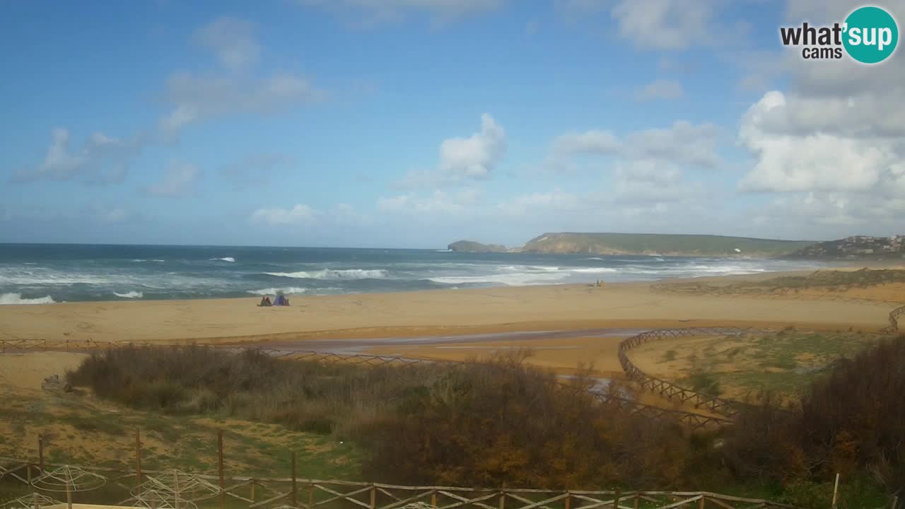 Spletna kamera Torre dei Corsari – Pogled v živo na plažo s Punta Usai