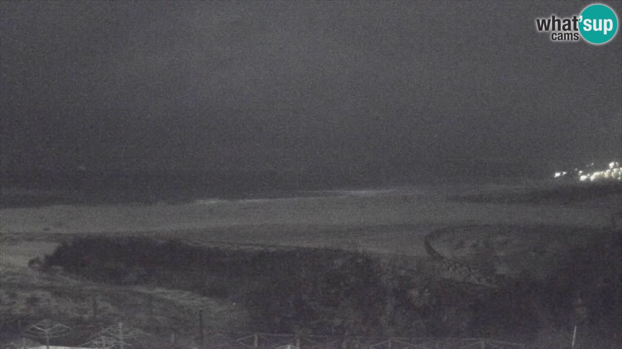 Spletna kamera Torre dei Corsari – Pogled v živo na plažo s Punta Usai