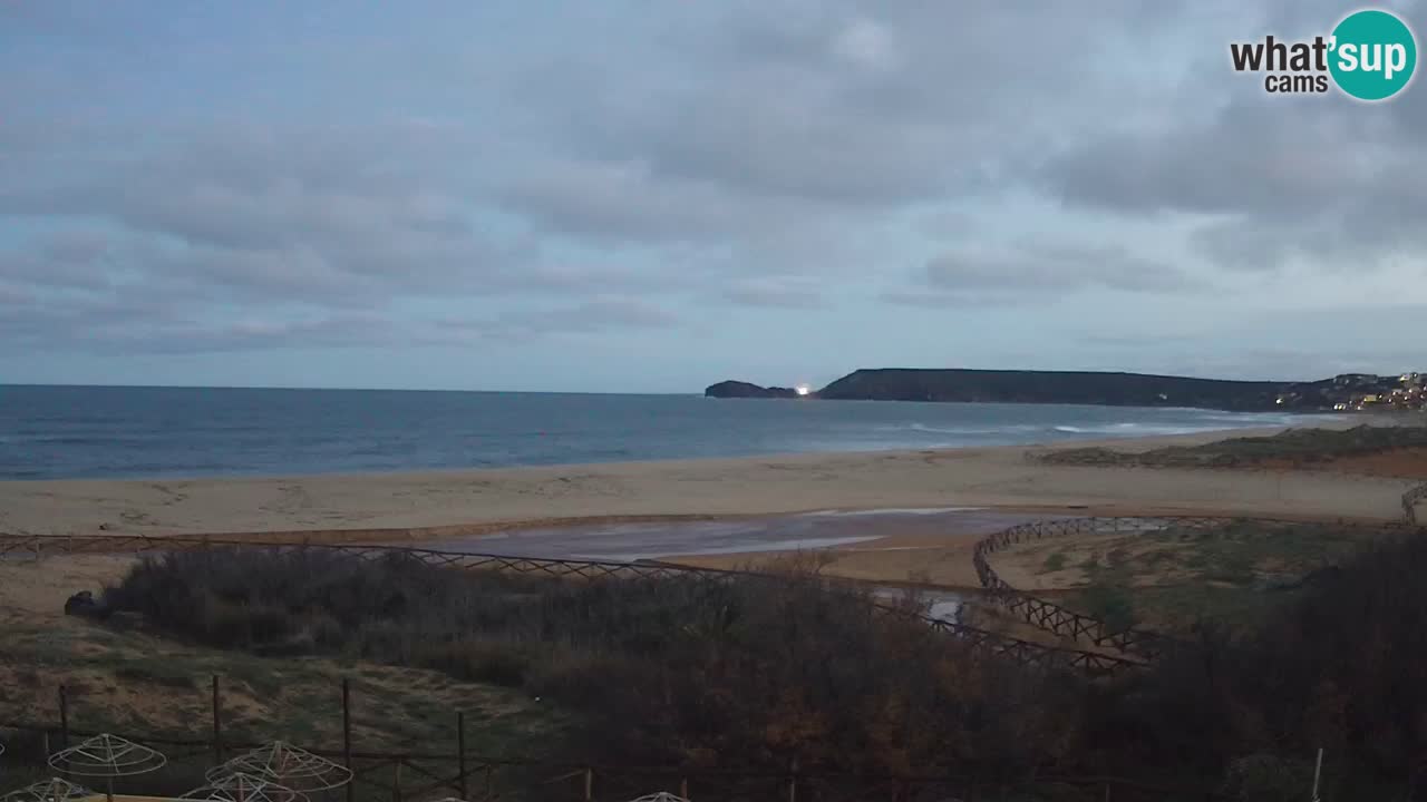 Webcam Torre dei Corsari – Vista live sulla spiaggia da Punta Usai