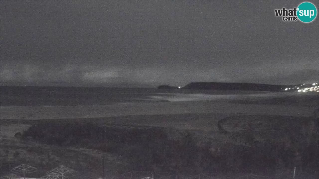 Spletna kamera Torre dei Corsari – Pogled v živo na plažo s Punta Usai