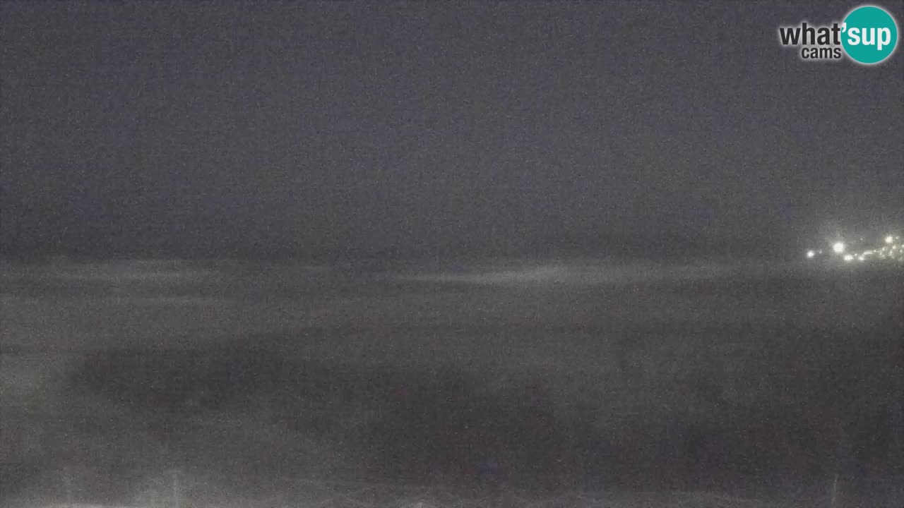 Spletna kamera Torre dei Corsari – Pogled v živo na plažo s Punta Usai