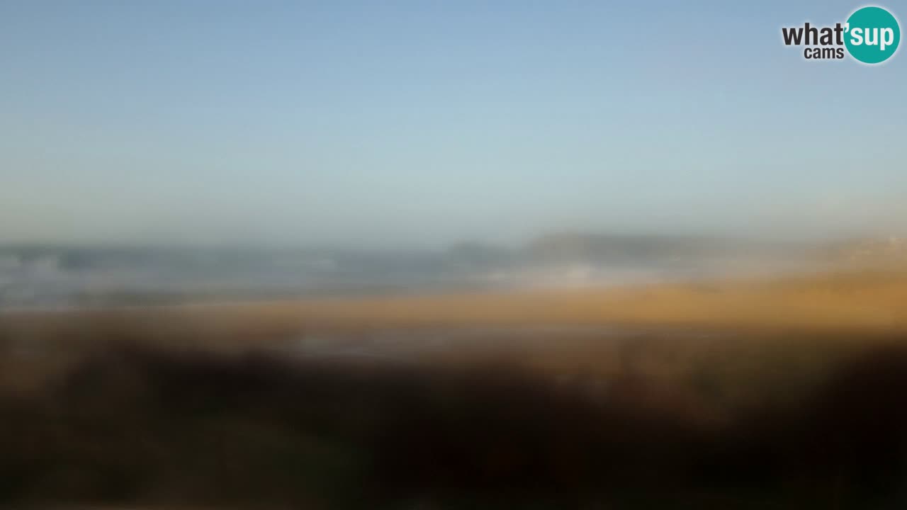 Spletna kamera Torre dei Corsari – Pogled v živo na plažo s Punta Usai