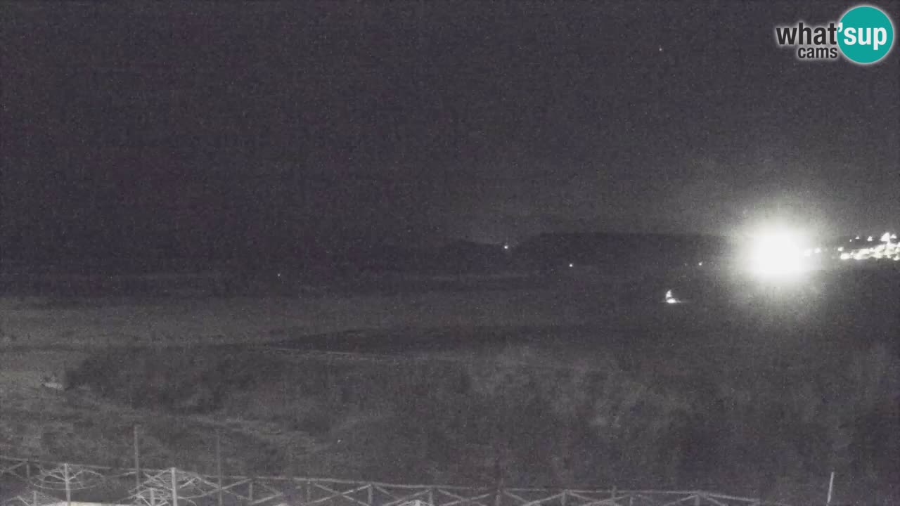 Spletna kamera Torre dei Corsari – Pogled v živo na plažo s Punta Usai