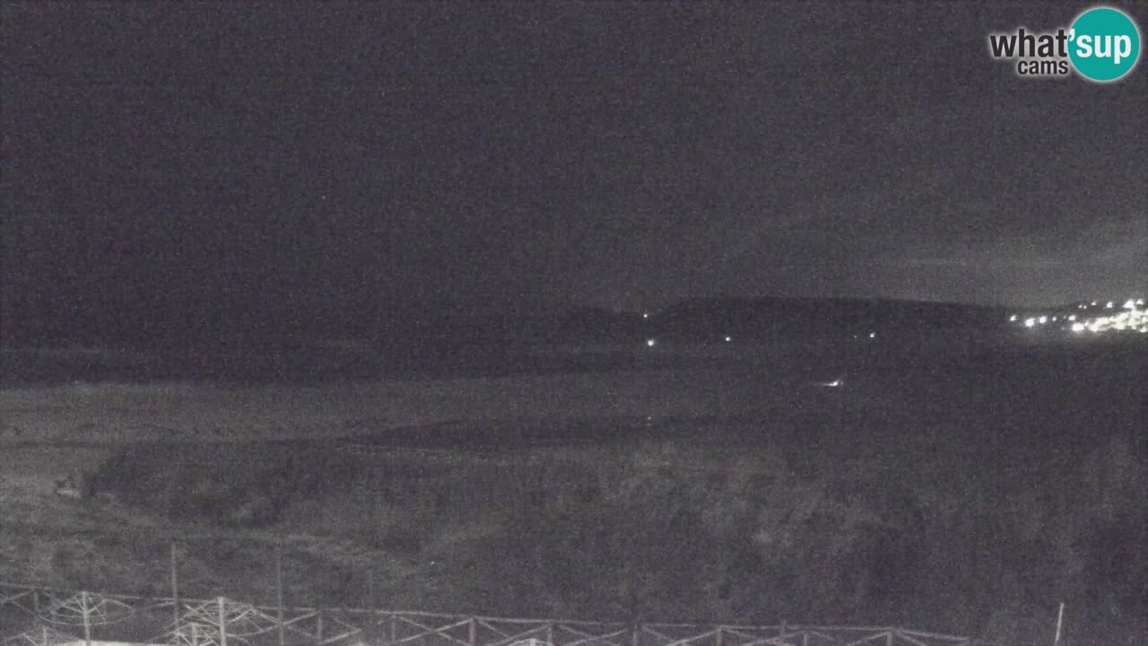 Spletna kamera Torre dei Corsari – Pogled v živo na plažo s Punta Usai