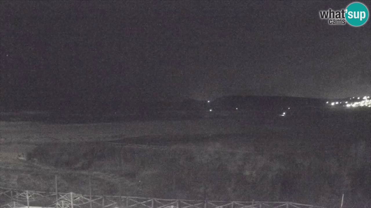 Spletna kamera Torre dei Corsari – Pogled v živo na plažo s Punta Usai