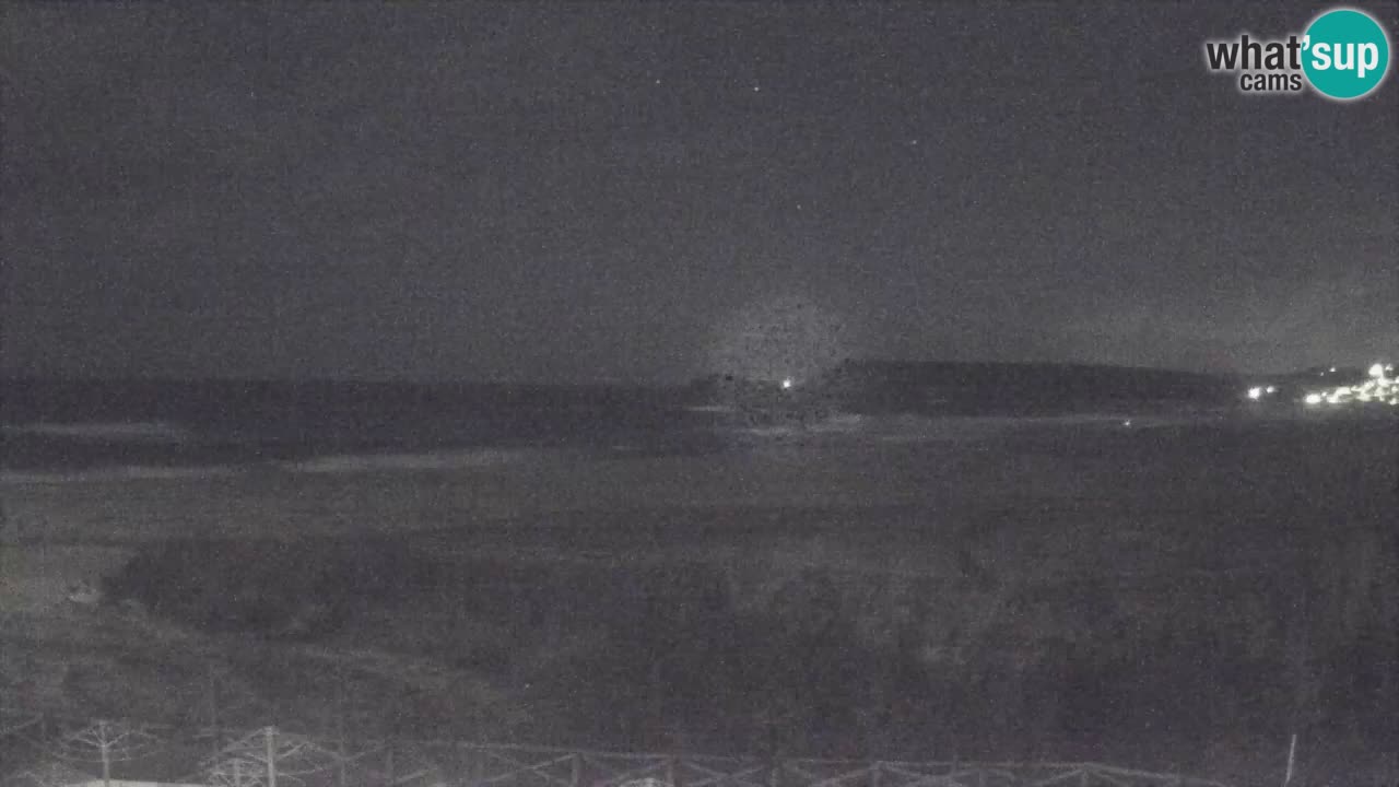 Spletna kamera Torre dei Corsari – Pogled v živo na plažo s Punta Usai