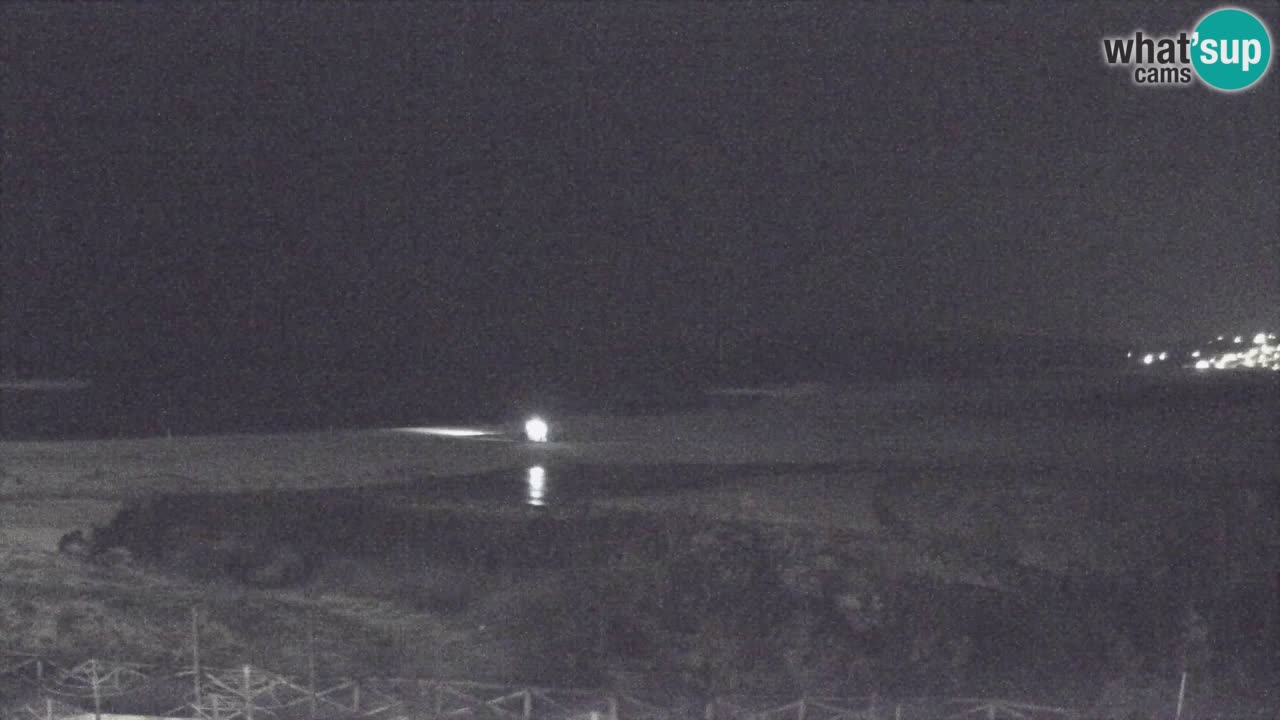 Web kamera Torre dei Corsari – Pogled uživo na plažu s Punta Usai