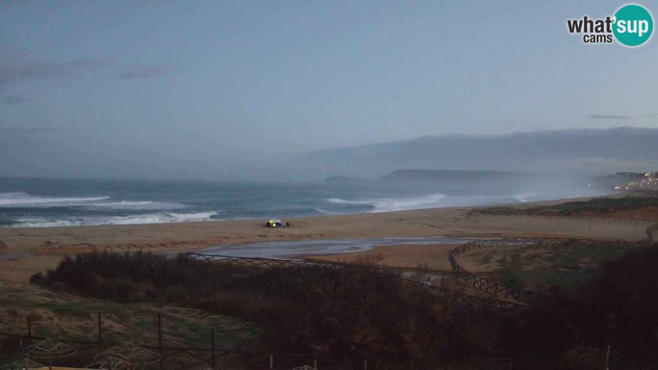 Web kamera Torre dei Corsari – Pogled uživo na plažu s Punta Usai