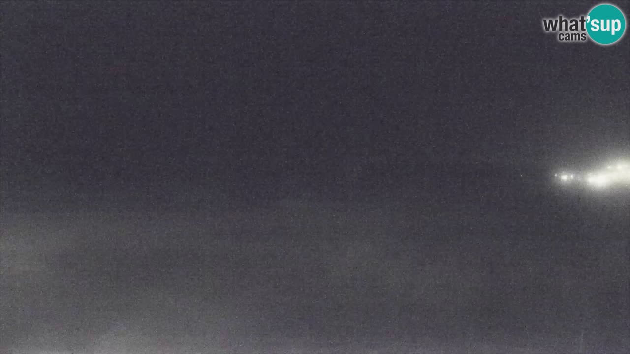 Spletna kamera Torre dei Corsari – Pogled v živo na plažo s Punta Usai