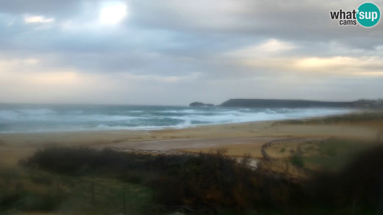 Web kamera Torre dei Corsari – Pogled uživo na plažu s Punta Usai