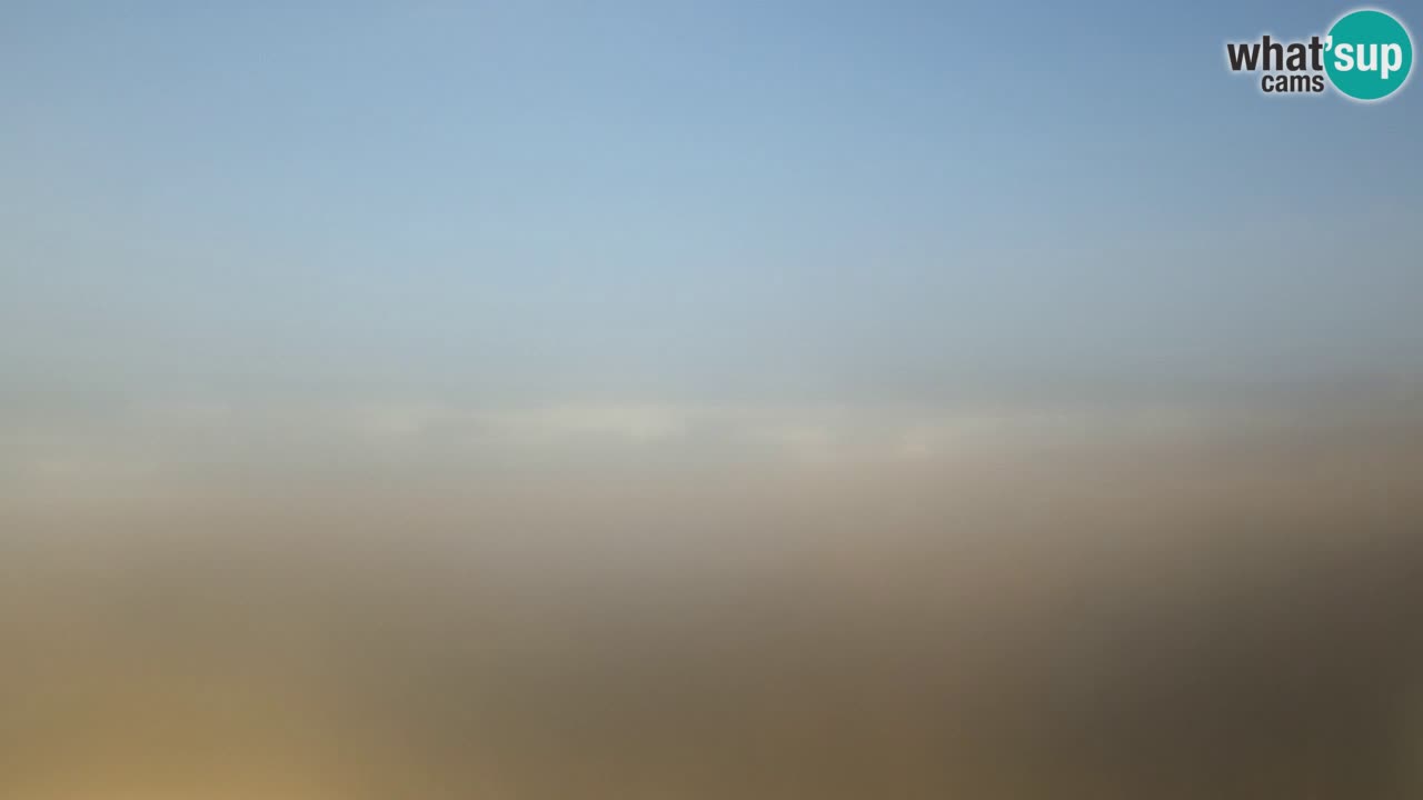 Webcam Torre dei Corsari – Vista live sulla spiaggia da Punta Usai