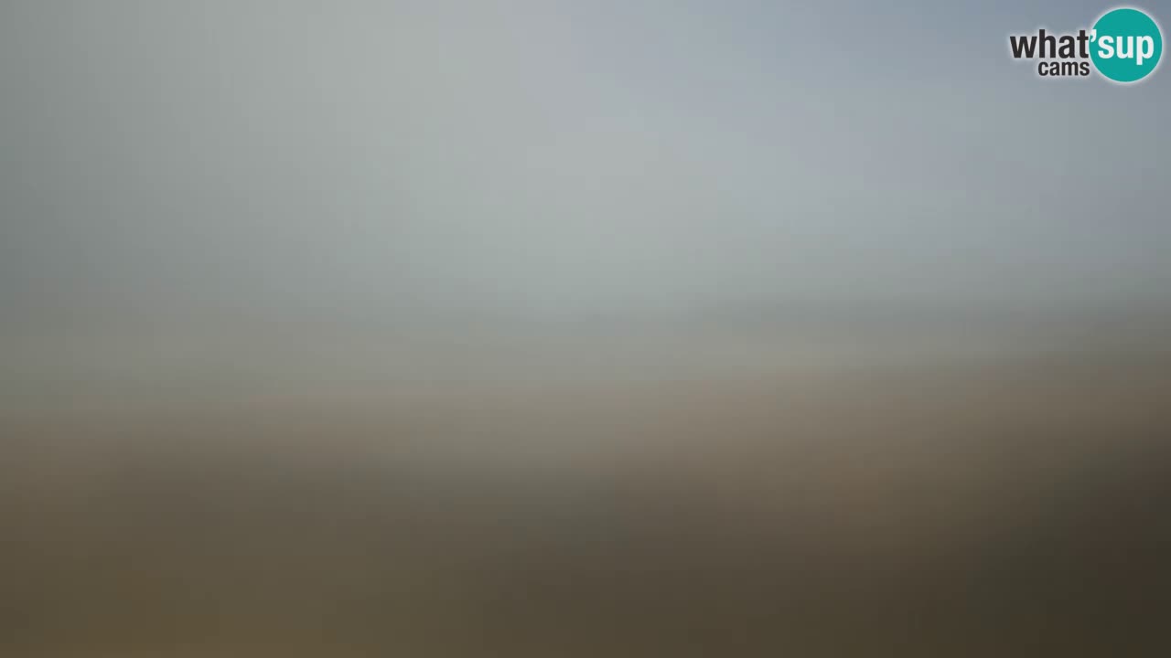 Spletna kamera Torre dei Corsari – Pogled v živo na plažo s Punta Usai