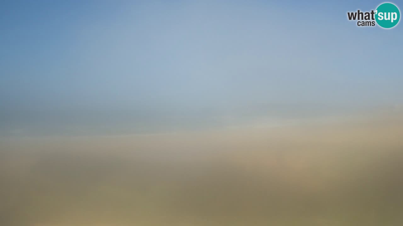 Web kamera Torre dei Corsari – Pogled uživo na plažu s Punta Usai