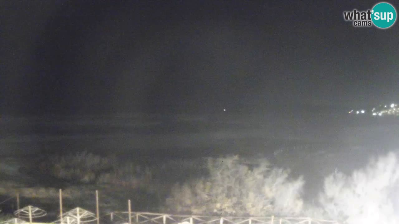 Spletna kamera Torre dei Corsari – Pogled v živo na plažo s Punta Usai