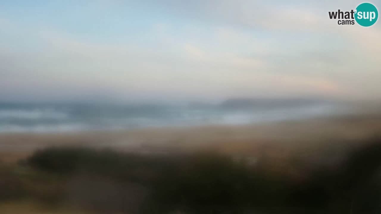 Spletna kamera Torre dei Corsari – Pogled v živo na plažo s Punta Usai