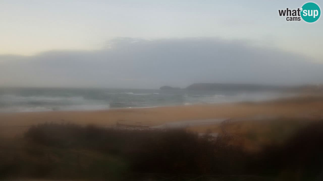 Web kamera Torre dei Corsari – Pogled uživo na plažu s Punta Usai