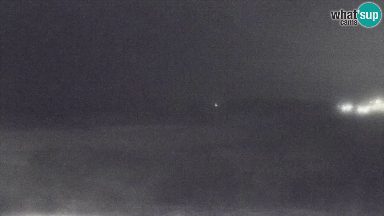 Spletna kamera Torre dei Corsari – Pogled v živo na plažo s Punta Usai