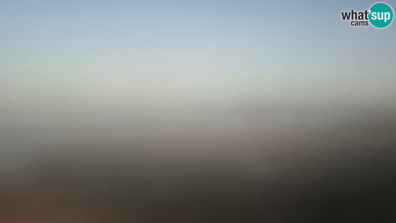 Web kamera Torre dei Corsari – Pogled uživo na plažu s Punta Usai