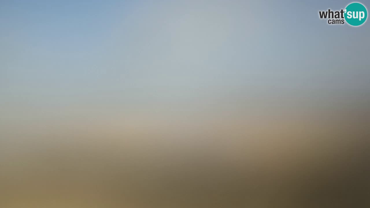 Web kamera Torre dei Corsari – Pogled uživo na plažu s Punta Usai