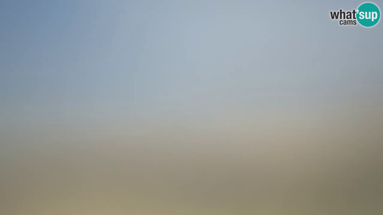 Web kamera Torre dei Corsari – Pogled uživo na plažu s Punta Usai