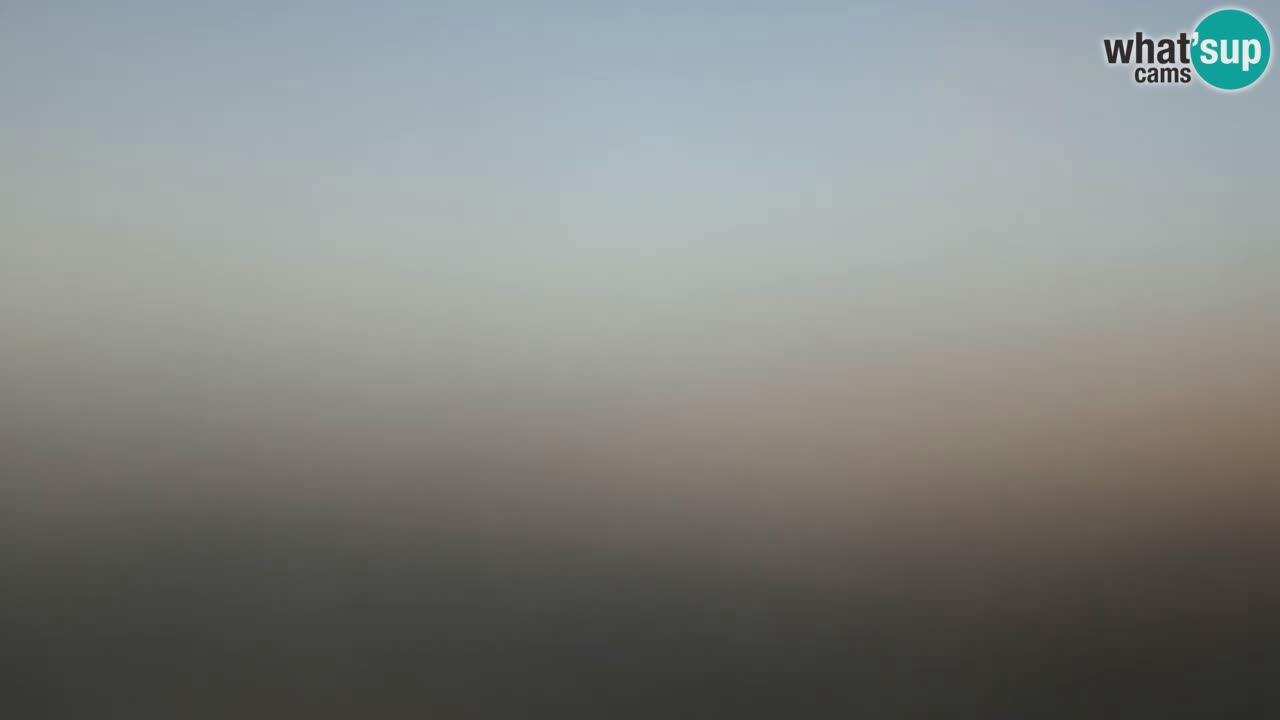 Webcam Torre dei Corsari – Vue en direct sur la plage depuis Punta Usai