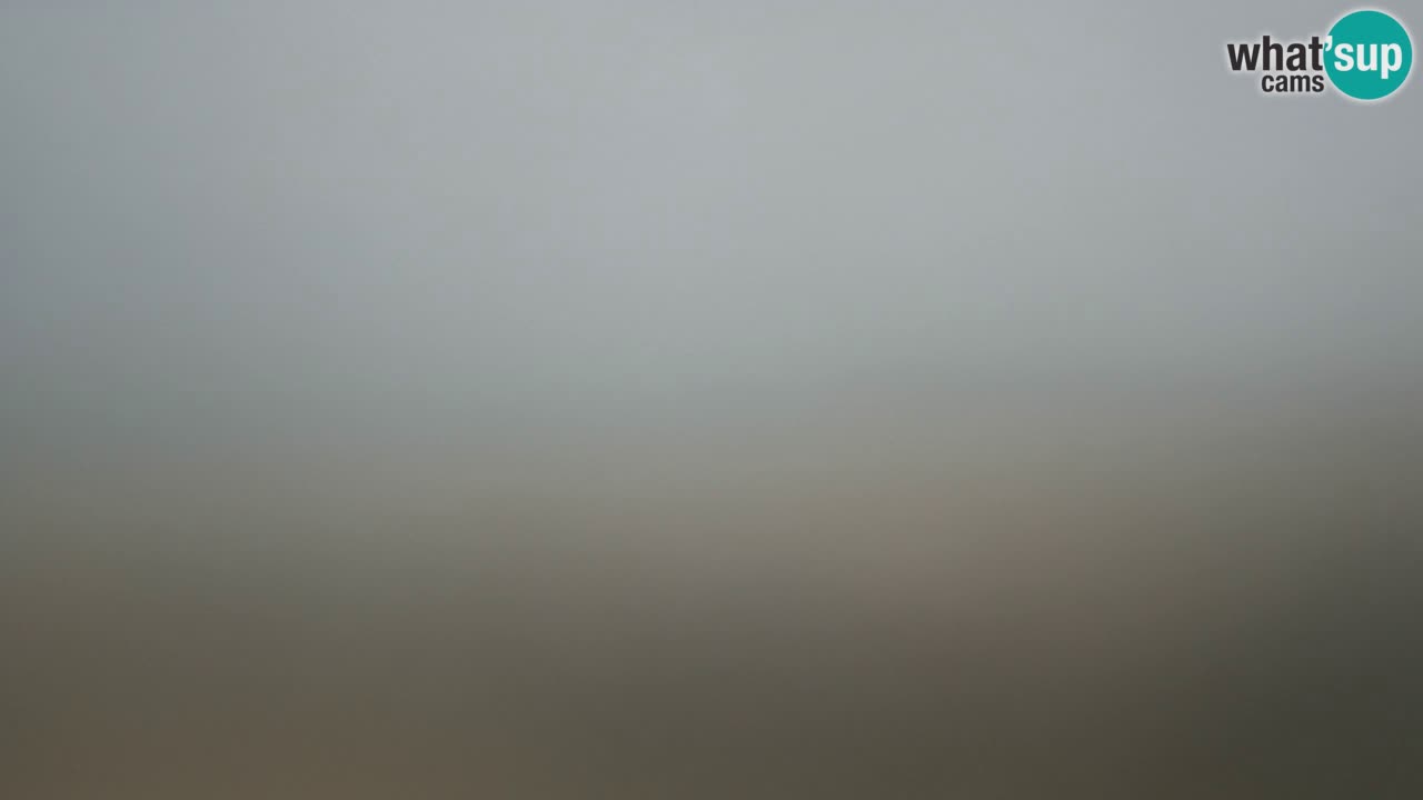 Spletna kamera Torre dei Corsari – Pogled v živo na plažo s Punta Usai