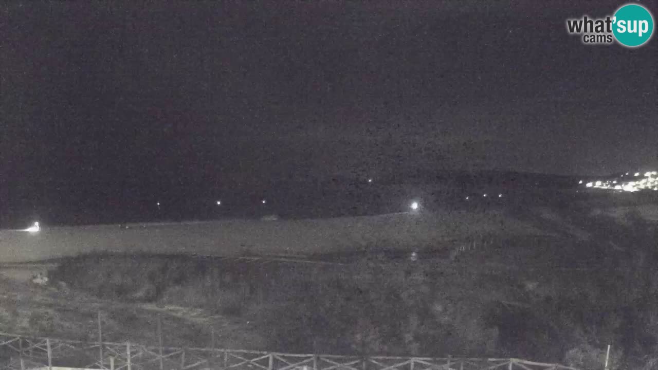 Web kamera Torre dei Corsari – Pogled uživo na plažu s Punta Usai