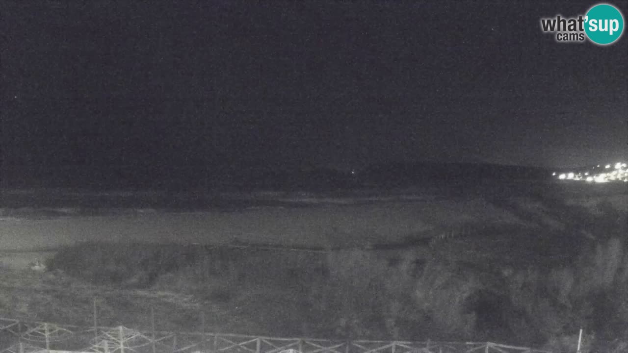 Webcam Torre dei Corsari – Vista live sulla spiaggia da Punta Usai