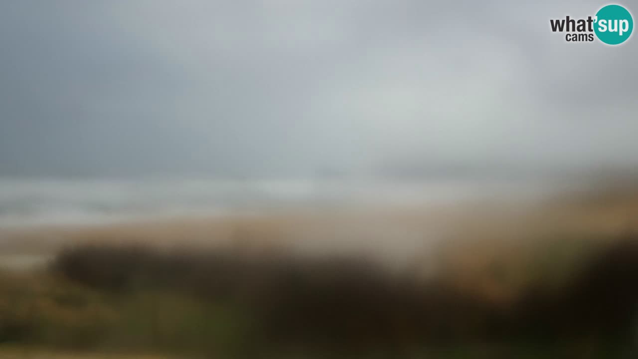 Spletna kamera Torre dei Corsari – Pogled v živo na plažo s Punta Usai