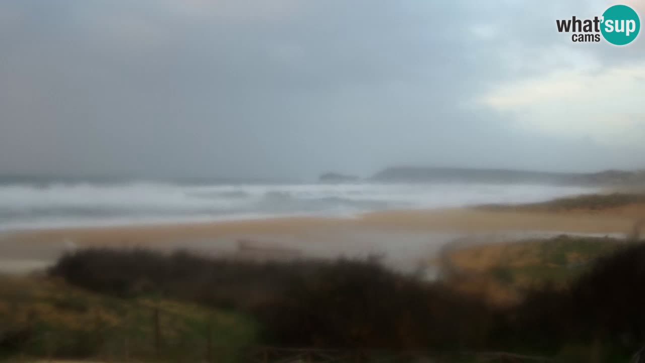 Web kamera Torre dei Corsari – Pogled uživo na plažu s Punta Usai