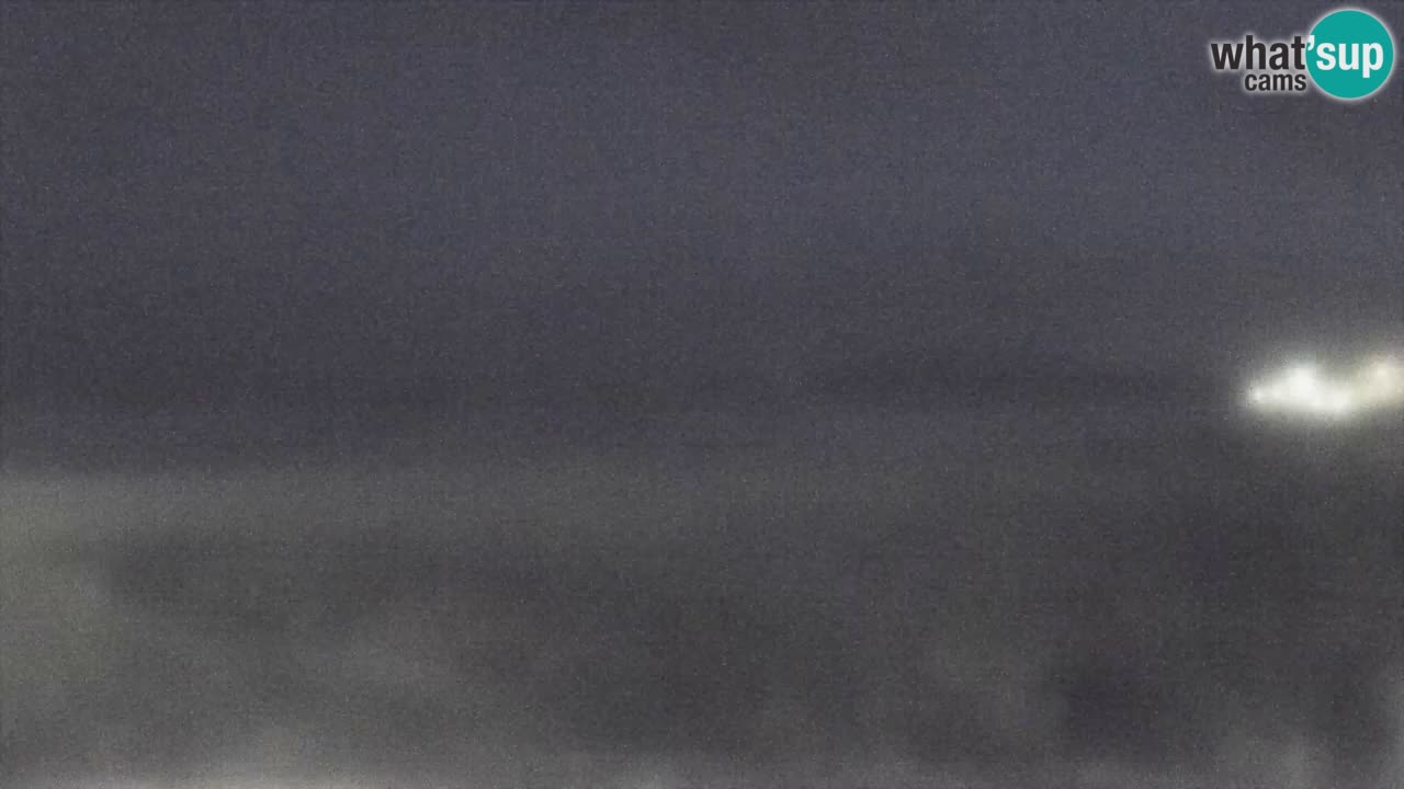 Web kamera Torre dei Corsari – Pogled uživo na plažu s Punta Usai