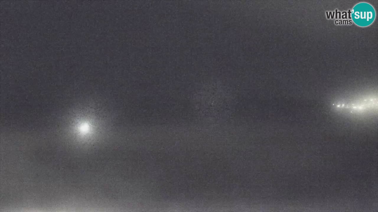 Spletna kamera Torre dei Corsari – Pogled v živo na plažo s Punta Usai