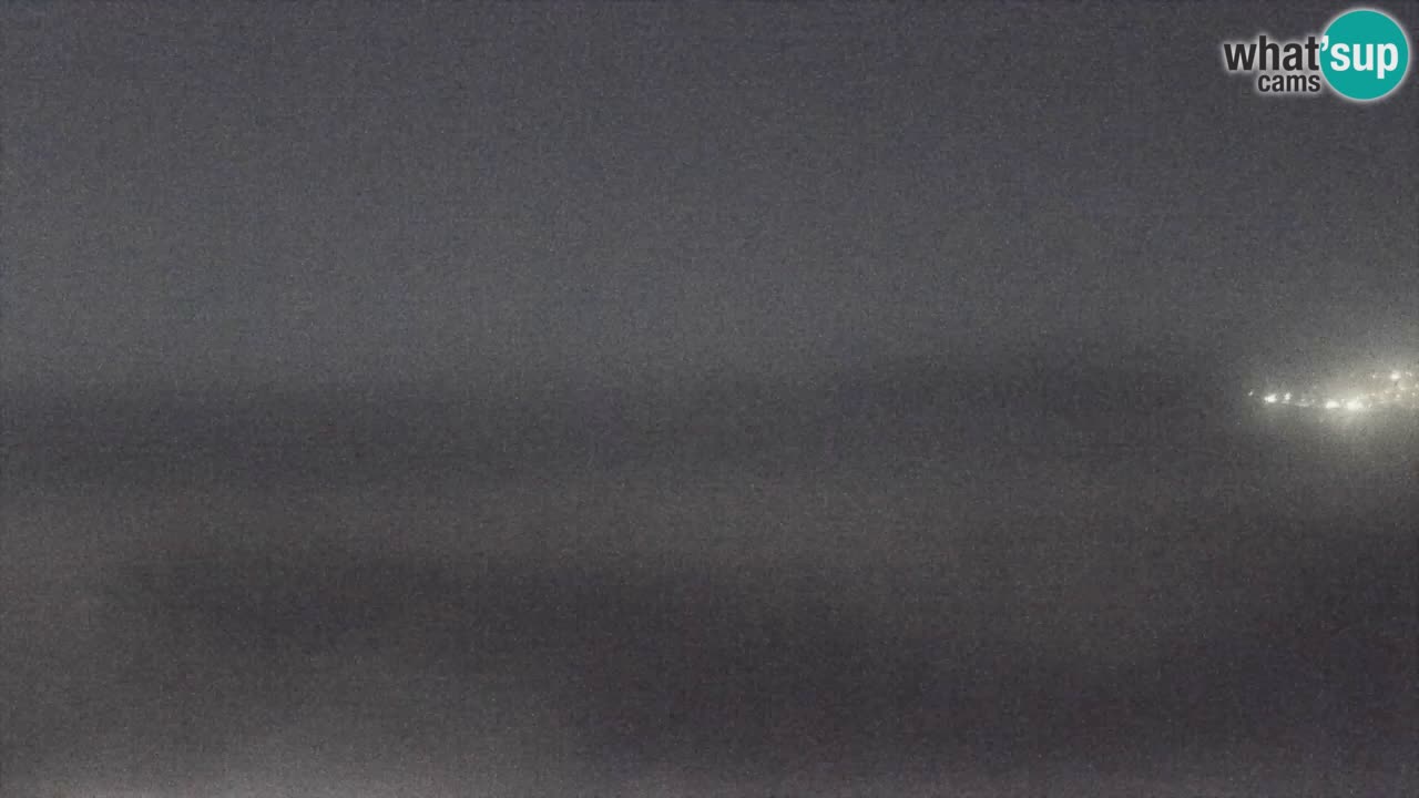 Spletna kamera Torre dei Corsari – Pogled v živo na plažo s Punta Usai