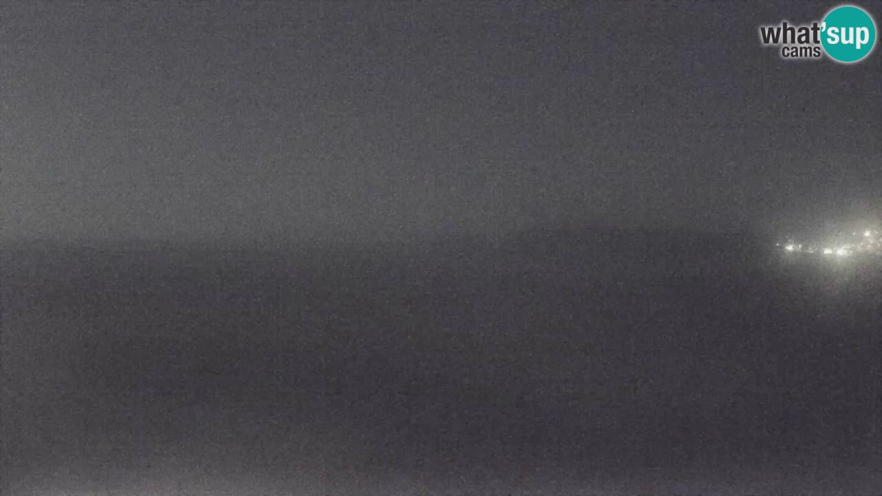 Web kamera Torre dei Corsari – Pogled uživo na plažu s Punta Usai