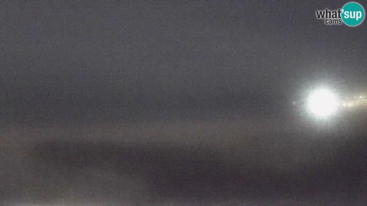 Web kamera Torre dei Corsari – Pogled uživo na plažu s Punta Usai