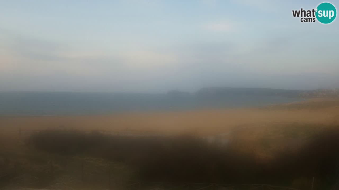 Web kamera Torre dei Corsari – Pogled uživo na plažu s Punta Usai